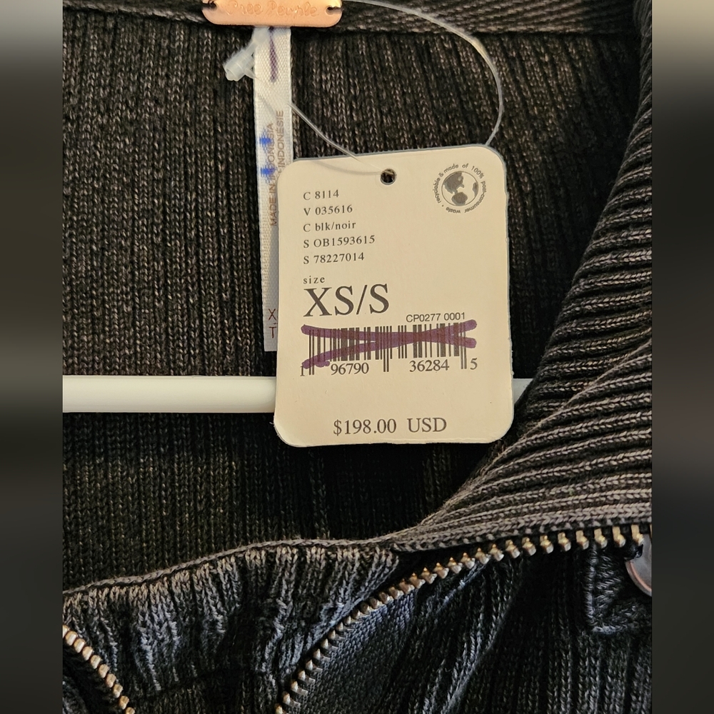 Free People Black Poncho Sweater - Picture 3 of 14